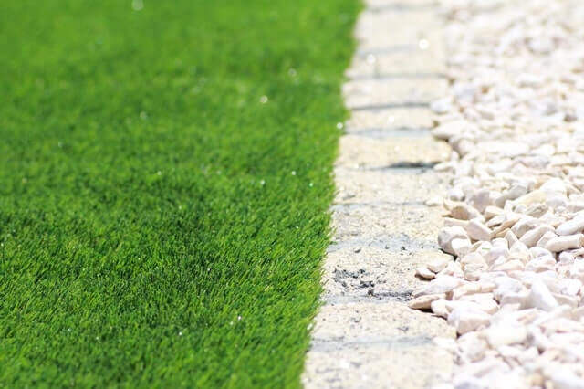 庭に敷くのは芝生と砂利 どちらがおすすめなの それぞれのメリット デメリット エクステリアnews キロ本店
